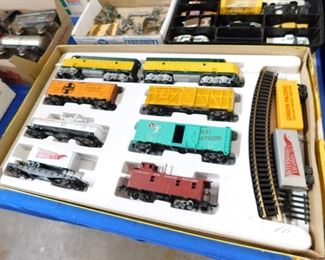 Union Pacific HO Scale train set