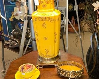 Elegant Vintage Lamp, Small Occasional Table
