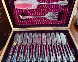 Vintage 1940s Fish Service