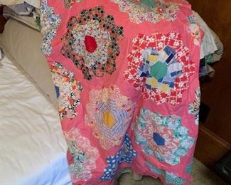 Quilt toppers