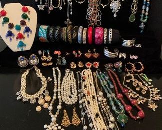74 Piece Jewelry Lot