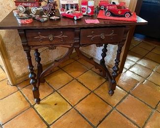 Antique all table, oak