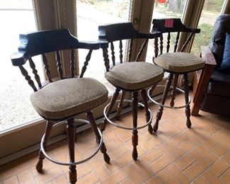 3 Vintage swivel bar stools, super cool!