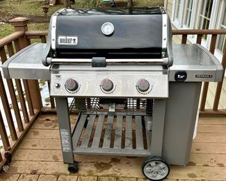 Genesis II E-310 Weber Grill with 3 Burners, Propane in Black and Stainless Steel. Built-In Thermometer.