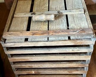 Vintage/antique Egg Container