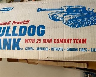 Remco Bulldog Tank( 2)