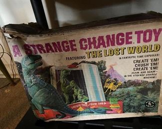 A  Strange Change Toy.Lost World