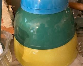 Vintage Pyrex Primary Color Bowls