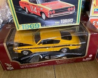 AMT Ford Torino, Barracuda NRFB