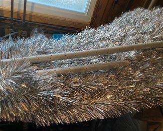 Starlite Alum. Silver 6 FT Christmas Tree with Original Stand, Box, Directions