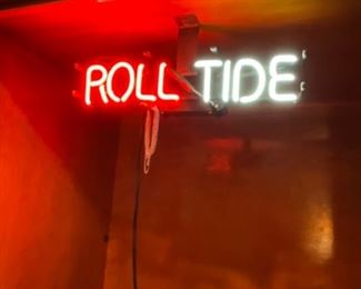 Roll Tide Neon sign