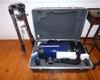 Meade LX200 Telescope with Tripod, Accessories & Manual in Case (See Next 3 Pictures)