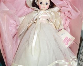 Vintage Madame Alexander Doll "Snow White" Mint in Original Box