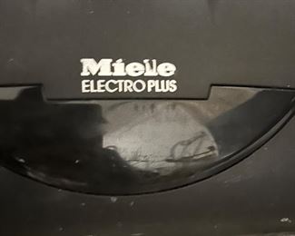 Mielle Electroplus Vacuum 