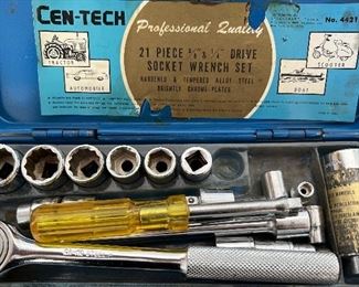 Cen-Tech Socket Wrench Set