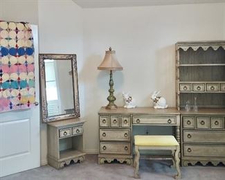 French Provincial Bedroom Furniture