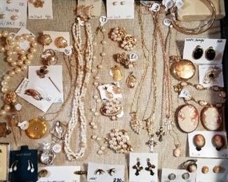 pearl, cameo, gold jewelry