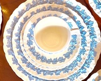 PENDING  27      5 pc plate settings Beautiful set of Wedgwood Queensware    3 pieces have small chips  SOLD 12 5pc PLACE SETTINGS.   15 left