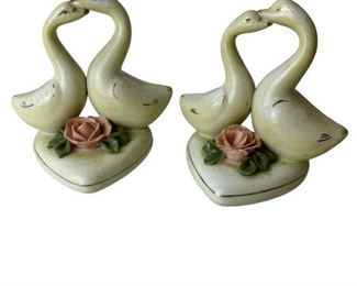 swan figurines