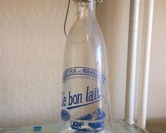 Le Bon Lait Bottle Vintage