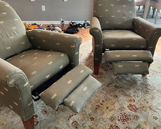 La-z- boy recliner pair (sold separately)