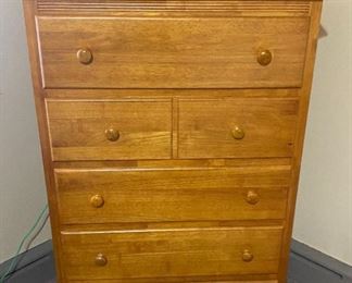 Maple Bedroom Chest of Drawers