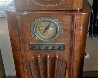 Thomas Radio / Seth Thomas Clock