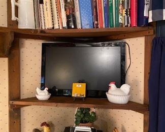 Cookbooks / Small Flat Screen TV