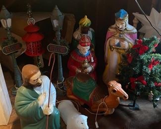 Large Vintage Plastic Outdoor Nativity Figurines / Lanterns, etc