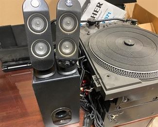 HOME AUDIO AND MORE RECORD PLAYER 