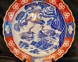 Porcelain Japanese Imari Charger with Scalloped Gold Gilt Edging
