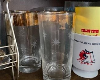 Vintage bar ware, glasses and accessories 