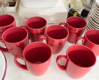 Dish sets, cups, mugs