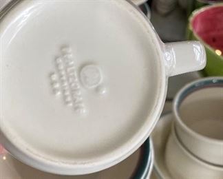 Dish sets, cups, mugs