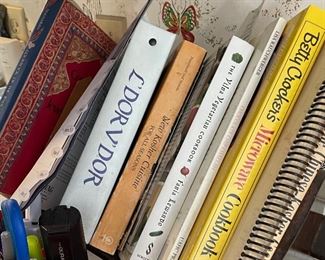 Dish sets, cups, mugs