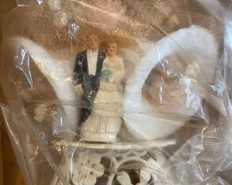 Vintage wedding topper