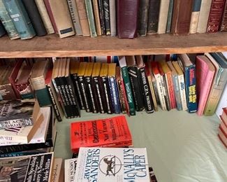 Large selection of vintage books 