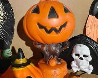 Vintage Halloween Decor (blow mold JOL)