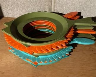 Mid-Century picnic plate holders (fish and flowers)