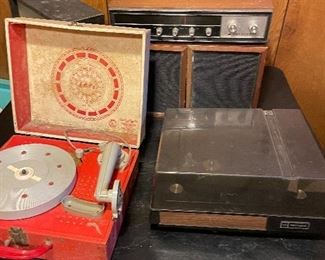 Stereo, record players