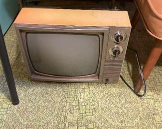 Vintage TV set (small)