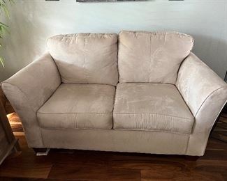 Microsoft - Love Seat - There is a matching Sofa