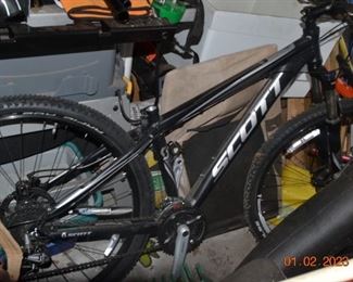 SCOTT Men's Mountain Bike