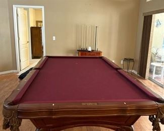Presidential Billiards Table w/Cue holder & cues