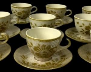 Red Wing Mid-Century "Damask" Cups & Saucers