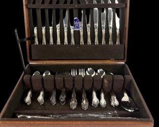 Complete Set Of Wm. A Rogers "Mansfield" Flatware in Silverware Chest