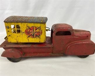 Vintage 1950's Marx Toys Magnetic Crane Truck