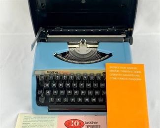 Like-New BROTHER Vintage Typewriter!