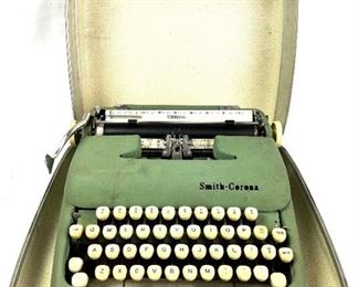 Vintage 1950's Smith -Corona Typewriter With Case