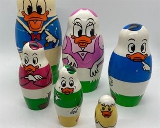 Vintage 1970's Eichorn Germany Nesting Doll (Matryoshka) - Donald Duck & Family